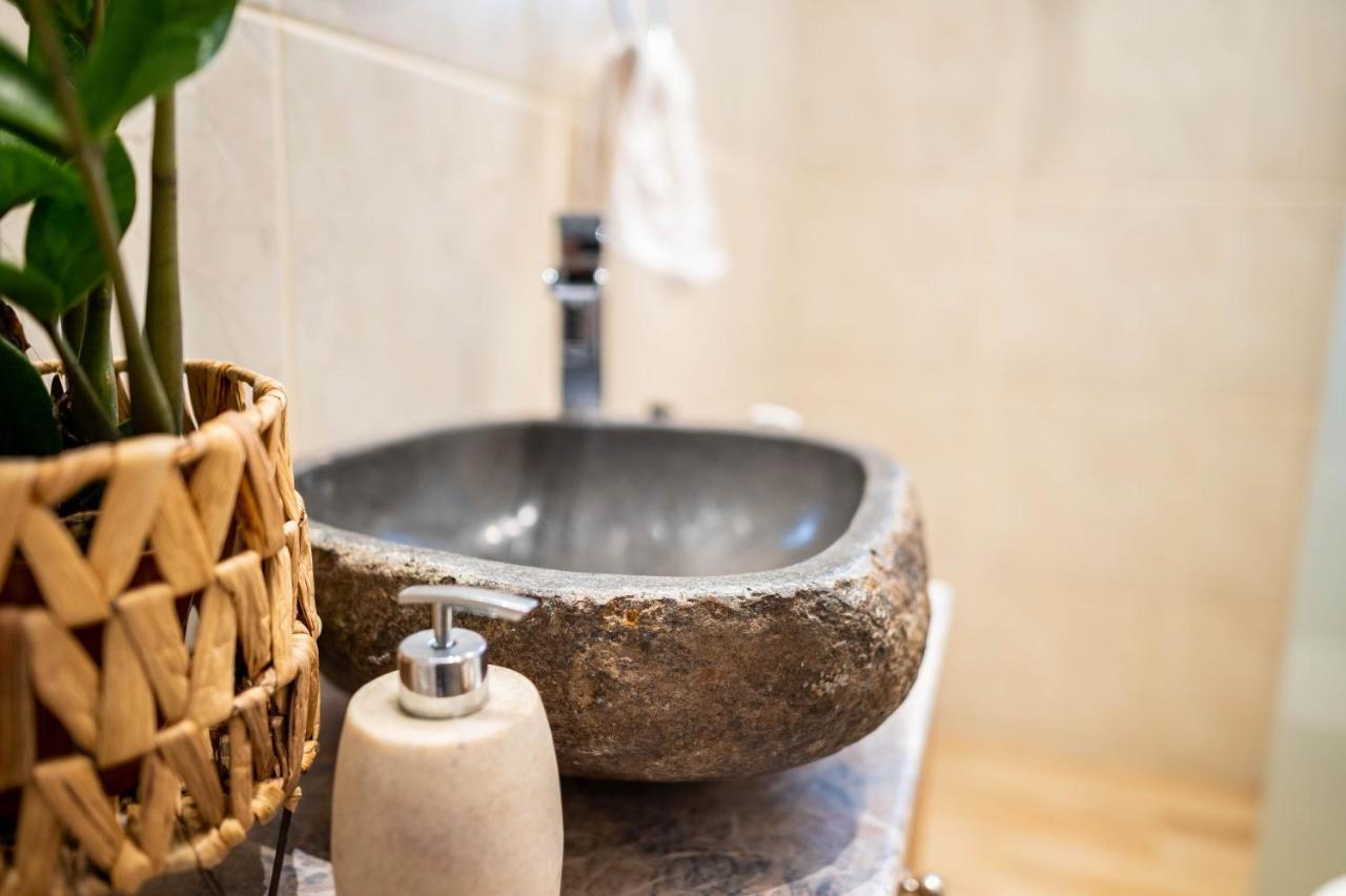 Kosnian City Suites B 외부 사진