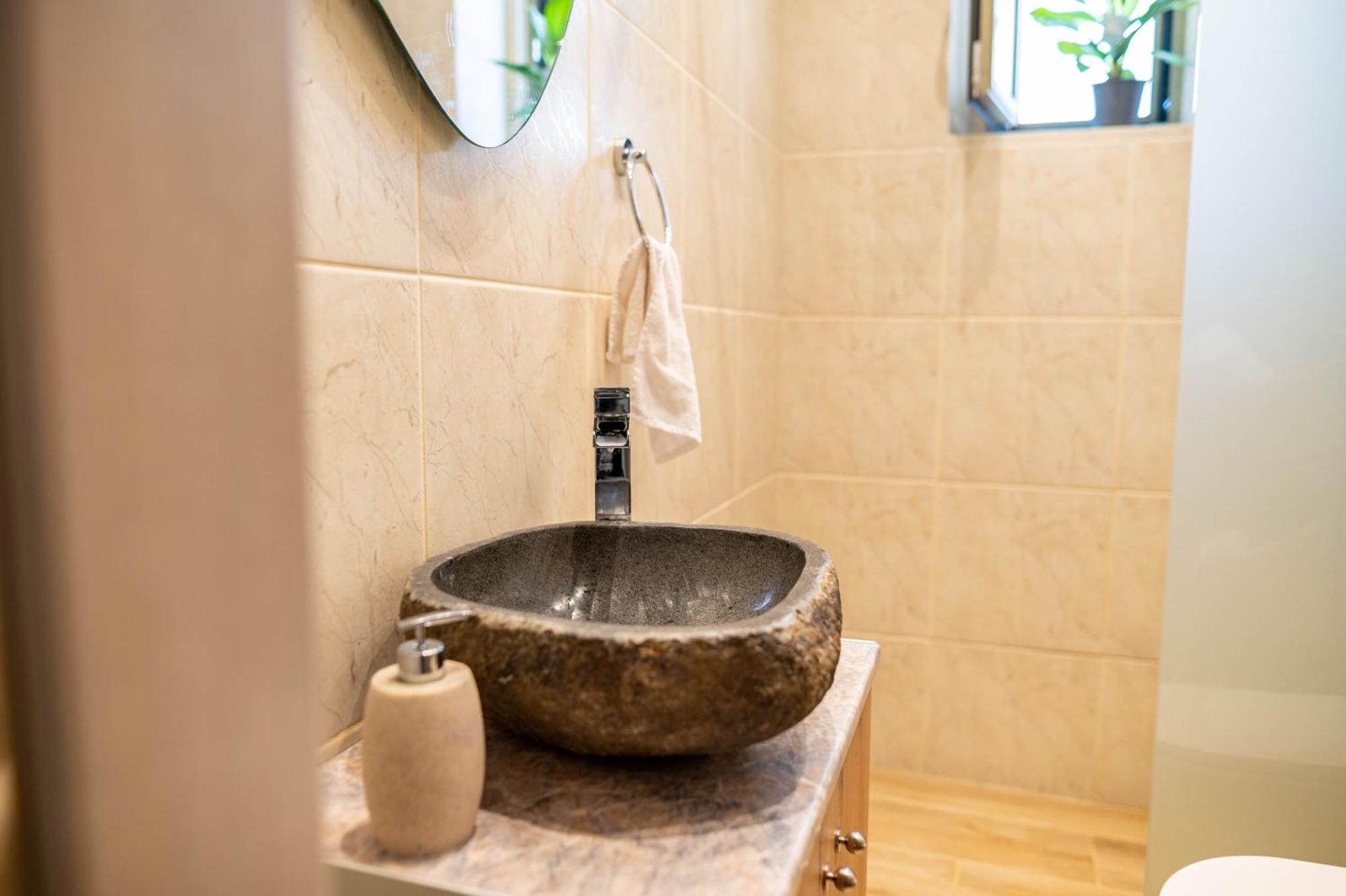 Kosnian City Suites B 외부 사진